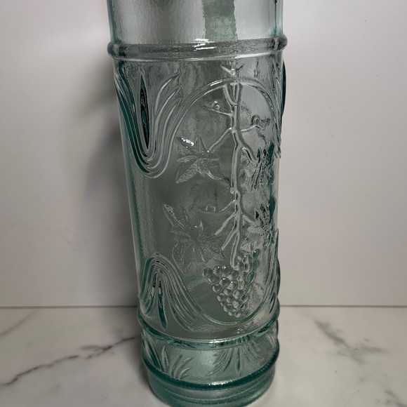 San Miguel Clear Glass Bottle with Cork- Made in spain- Vidrios Recyclados - Picture 3 of 4